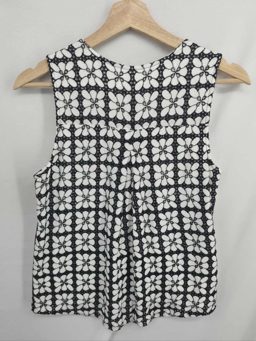 Anthropologie Maeve Embroidered Lace Floral Faux Wrap Blouse Top Size 6 - Picture 9 of 14